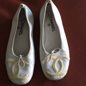 Chanel White Quilted Ballet Flats